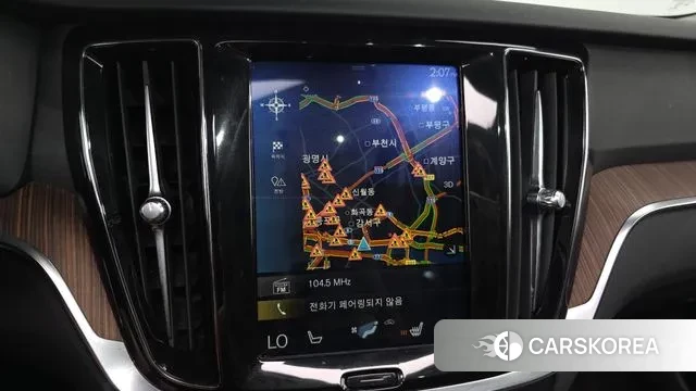 Volvo S60 3rd generation 2020 Серебристо-серый из Кореи, фото 5