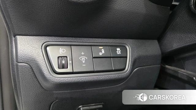 Kia The New K3 2nd generation 2021 Белый из Кореи, фото 5
