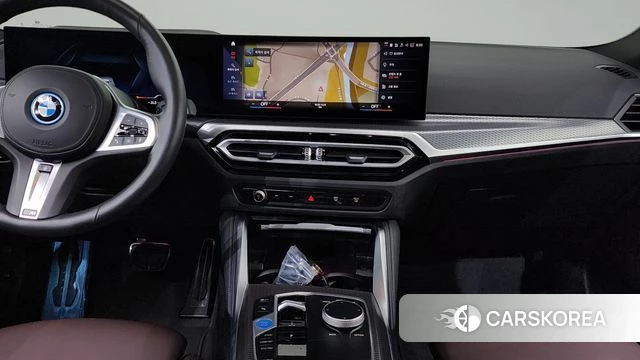 BMW i4 2023 Белый из Кореи, фото 5