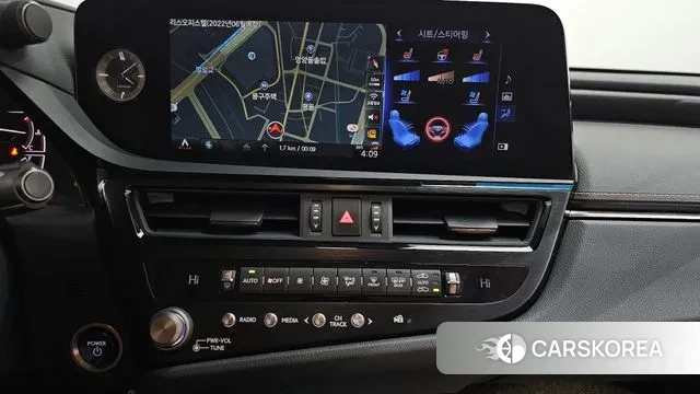 Lexus ES300h 7th generation 2021 Серебряный из Кореи, фото 5