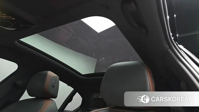 BMW 5 Series (G60) 2025 Белый из Кореи, фото 5