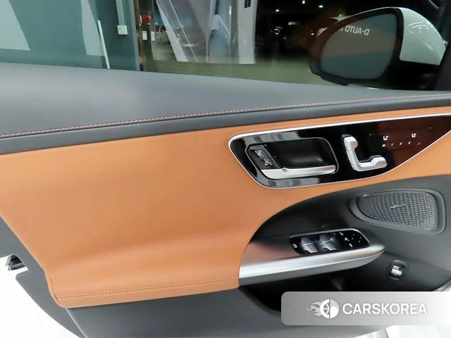 Mercedes-Benz C-Class W206 2026 Белый из Кореи, фото 5