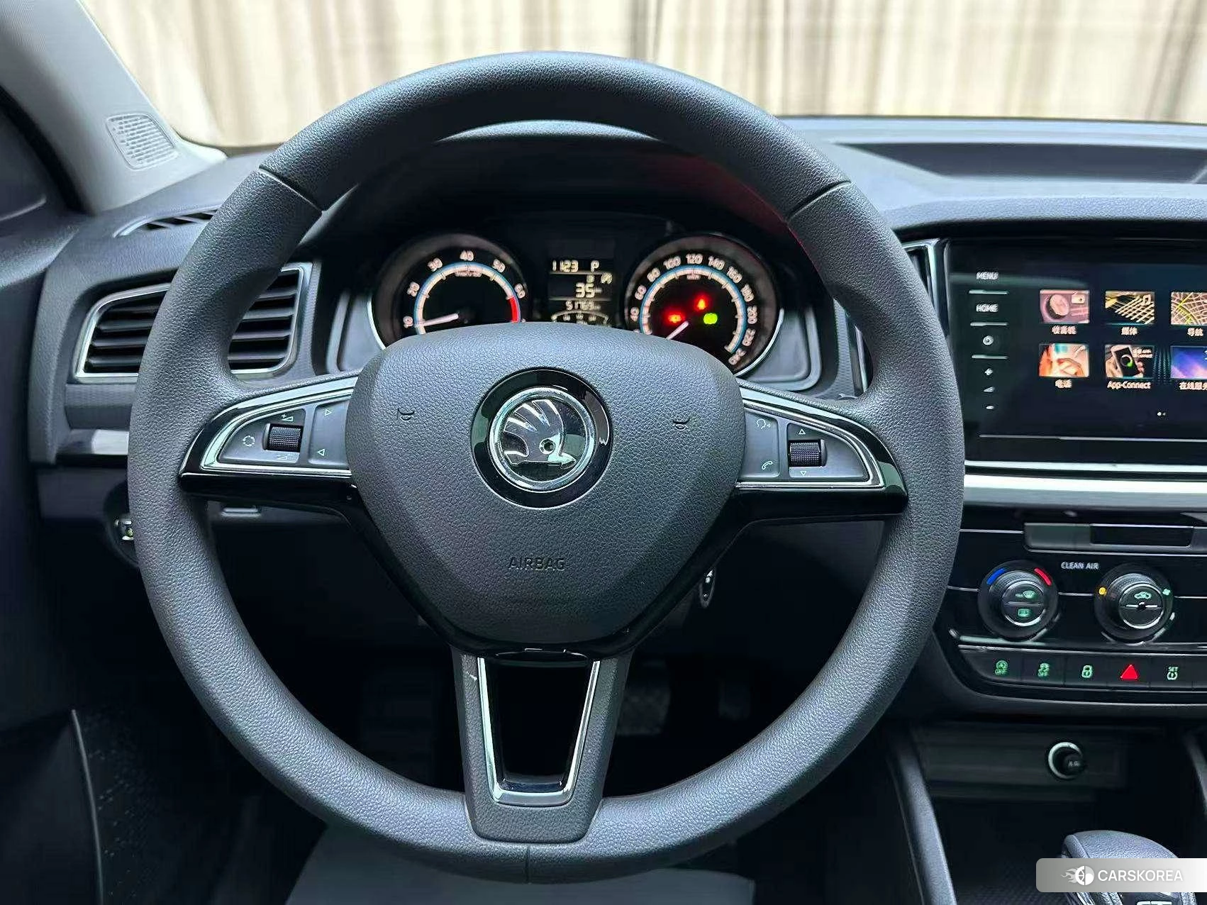Skoda Komik GT 2021 Белый из Китая, фото 5