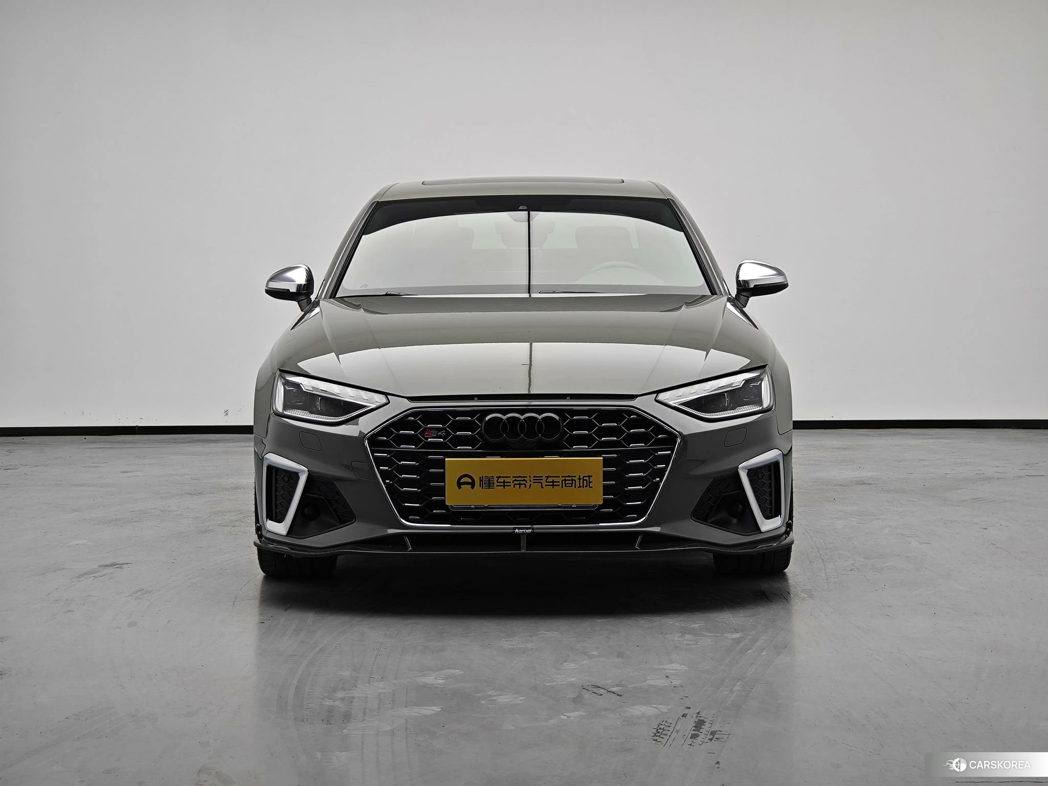 Audi S4 2020 Темно-серый из Китая, фото 5