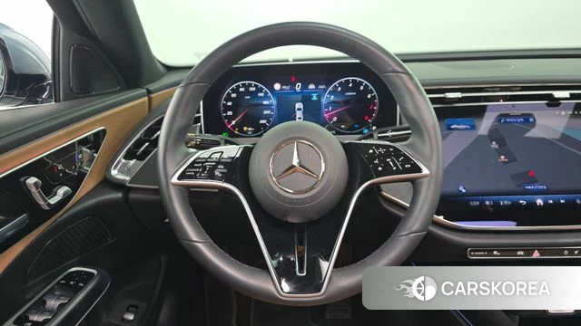 Mercedes-Benz E-Class W214 2025 Зеленый из Кореи, фото 5