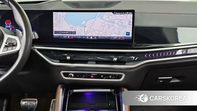 BMW X6 (G06) 2024 Светло-серебряный цвет из Кореи, фото 5