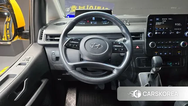 Hyundai Staria 2022 Желтый из Кореи, фото 5