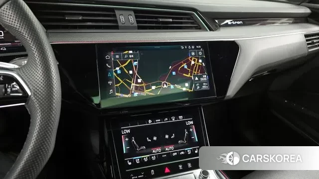 Audi e-Tron 2022 Черный из Кореи, фото 5