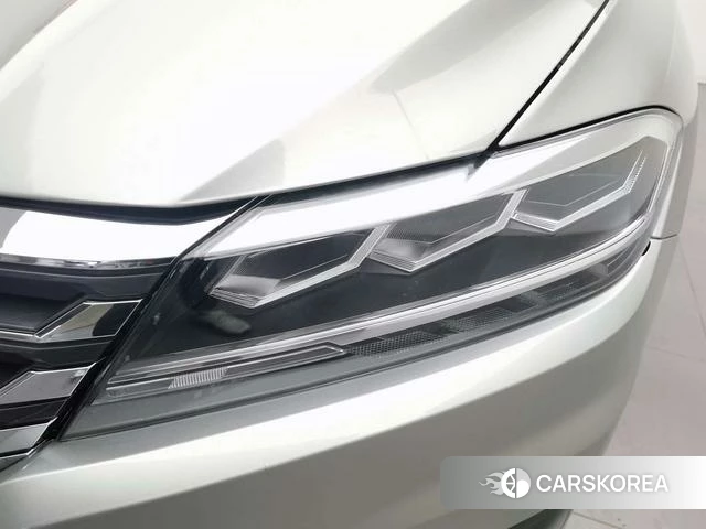 Volkswagen Lavida 2021 Серебристо-серый из Китая, фото 5