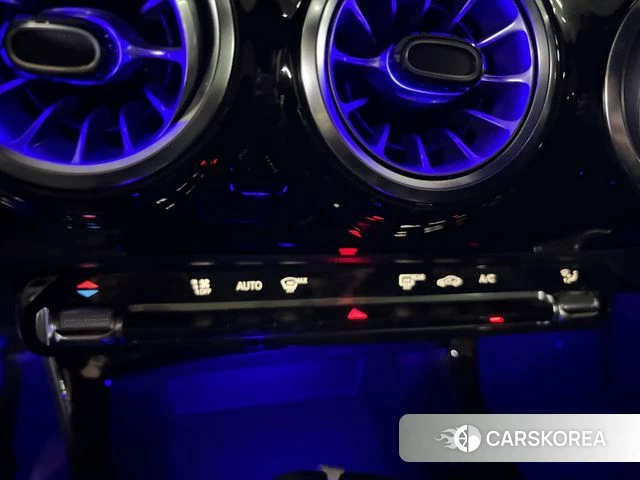 Mercedes-Benz A-Class W177 2023 Серебряный из Кореи, фото 5