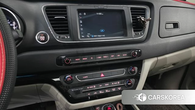 Kia The New Carnival 2019 Белый из Кореи, фото 5