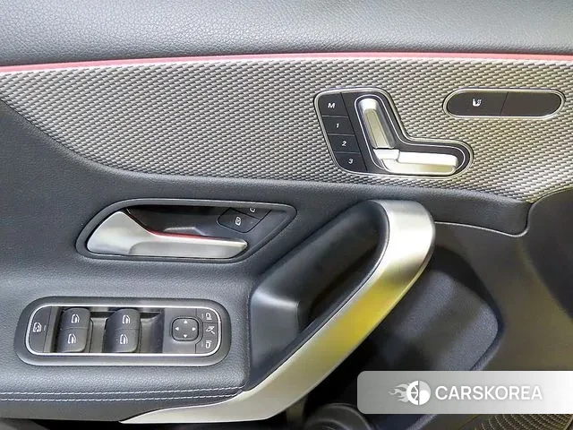 Mercedes-Benz A-Class W177 2021 Желтый из Кореи, фото 5