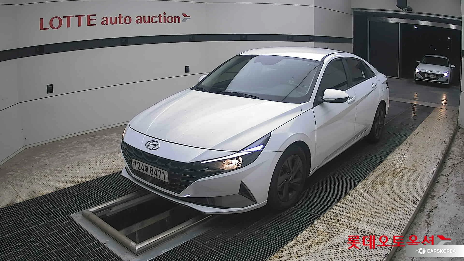 Hyundai Avante Hybrid 2022 Polar White из Кореи, фото 5