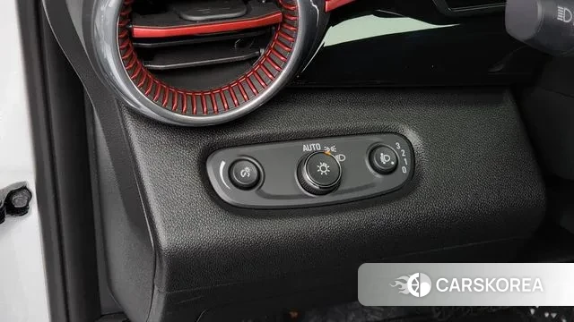 Chevrolet (GM Daewoo) Trax Crossover 2023 Белый из Кореи, фото 5