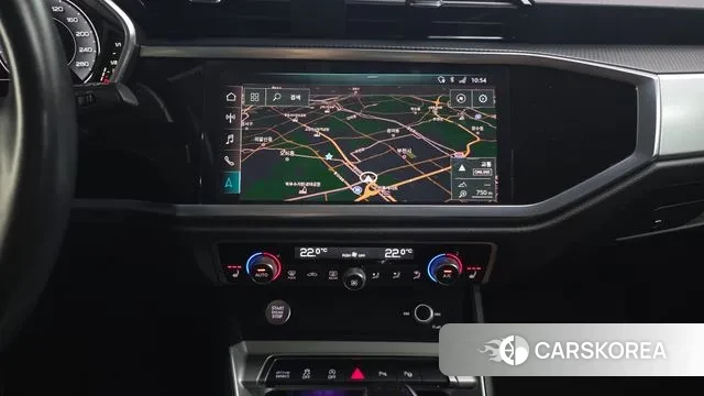 Audi Q3 (F3) 2020 Белый из Кореи, фото 5