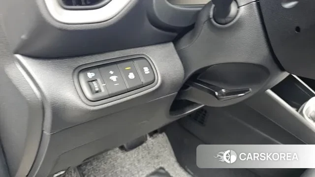 Hyundai Venue 2024 Белый из Кореи, фото 5