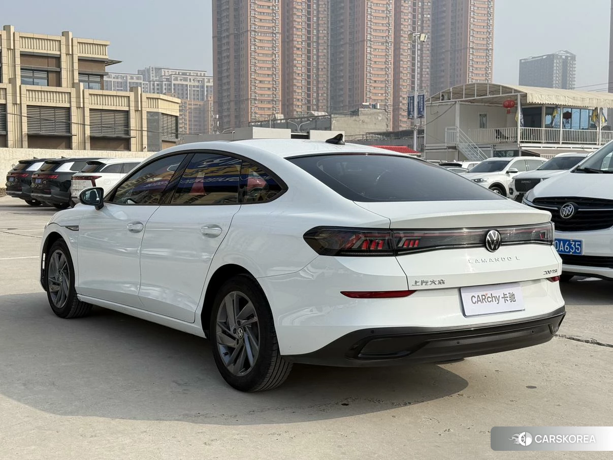 Volkswagen Lingdu 2023 Белый из Китая, фото 5