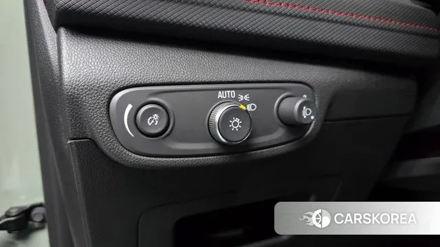 Chevrolet (GM Daewoo) The New Trail Blazer 2023 Темно-зеленый из Кореи, фото 5