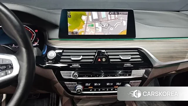 BMW 5 Series (G30) 2020 Синий из Кореи, фото 5