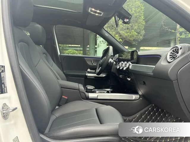 Mercedes-Benz GLB 2023 Белый из Китая, фото 5