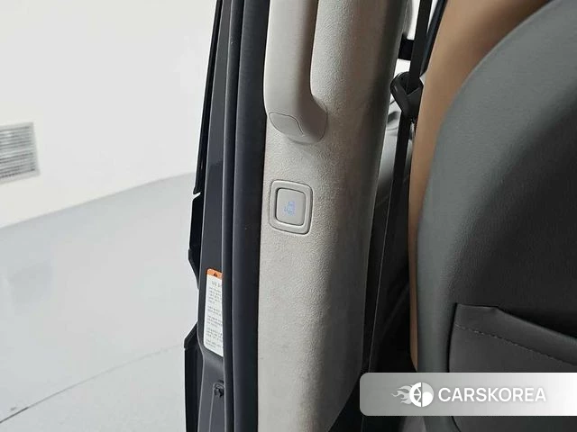 Hyundai Staria 2021 Черный из Кореи, фото 5