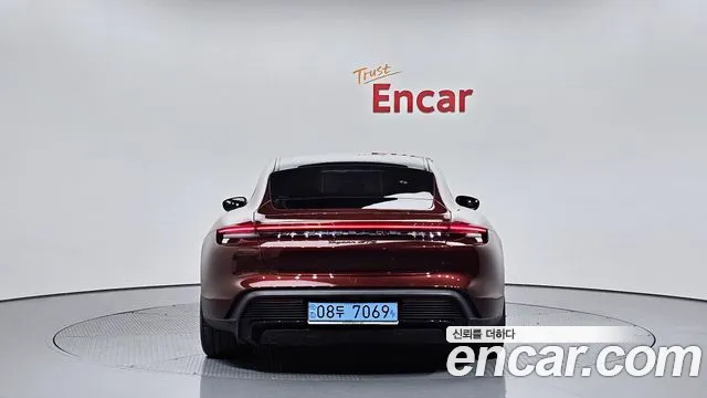 Porsche Taycan 2023 Красный из Кореи, фото 5