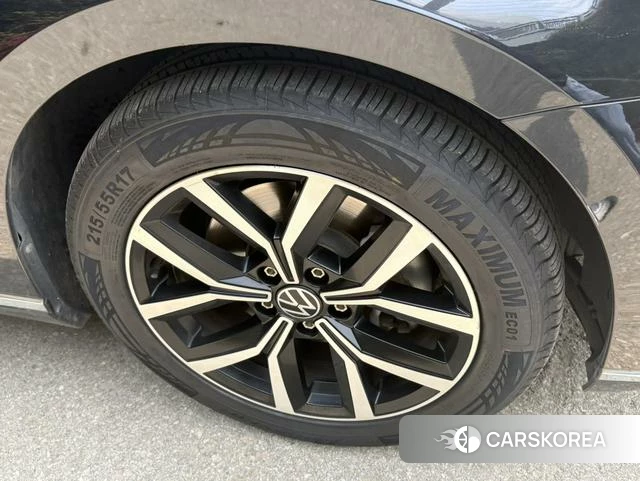 Volkswagen Magotan 2022 Черный из Китая, фото 5