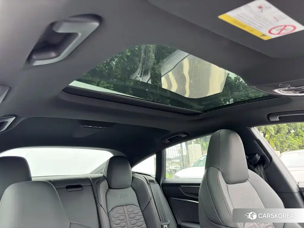 Audi RS 7 2025 Черный из Китая, фото 5