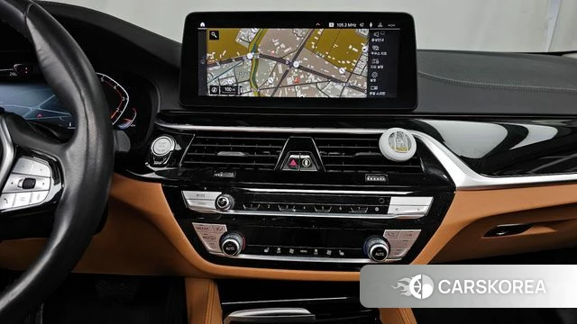 BMW 5 Series (G30) 2021 Черный из Кореи, фото 5