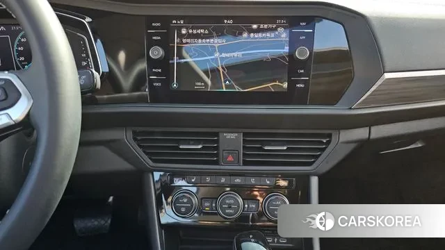 Volkswagen 7th Generation of Jetta 2023 Белый из Кореи, фото 5