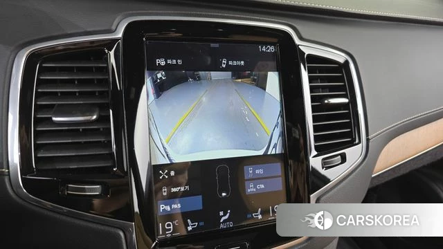 Volvo XC90 second Generation 2018 Белый из Кореи, фото 5