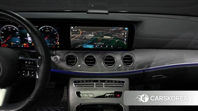 Mercedes-Benz E-Class W213 2022 Белый из Кореи, фото 5