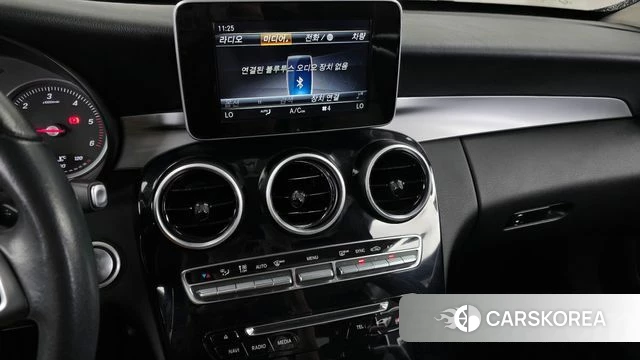 Mercedes-Benz C-Class W205 2018 Черный из Кореи, фото 5