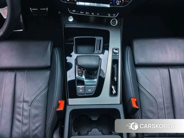 Audi Q5L 2024 Белый из Китая, фото 5