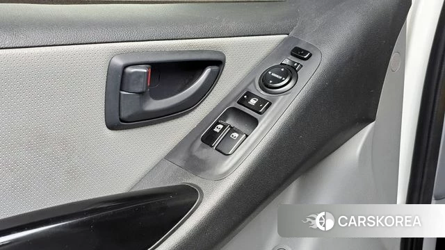 Hyundai The New Grand Starex 2021 Белый из Кореи, фото 5