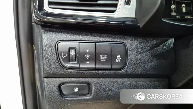 Kia Niro 2018 Белый из Кореи, фото 5