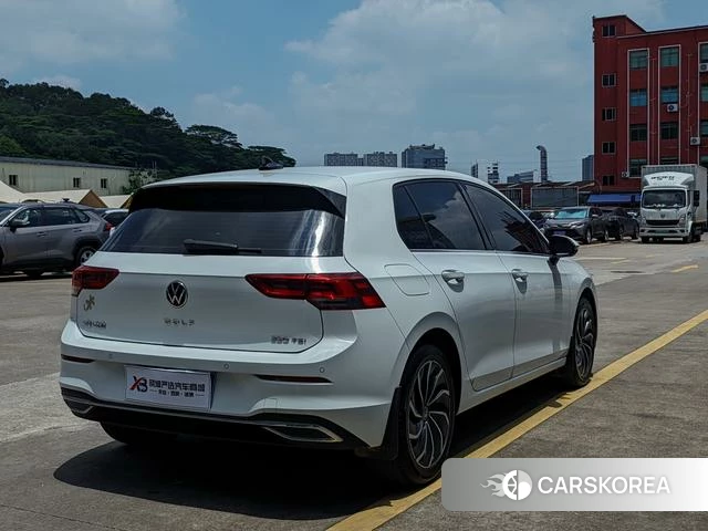 Volkswagen Golf 2024 Белый из Китая, фото 5