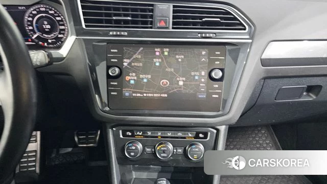 Volkswagen Tiguan second Generation 2018 Белый из Кореи, фото 5