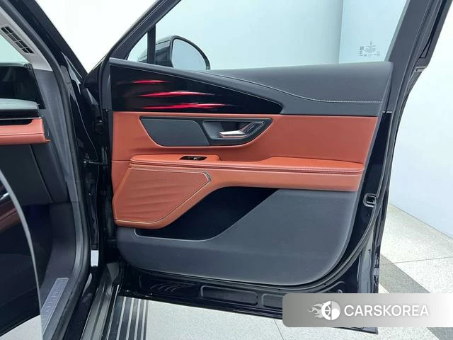 Lincoln Navigator 2025 Черный из Китая, фото 5