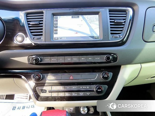 Kia The New Carnival 2018 Белый из Кореи, фото 5