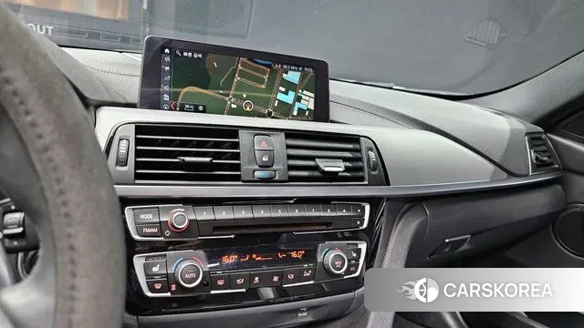 BMW 3 Series (F30) 2018 Белый из Кореи, фото 5