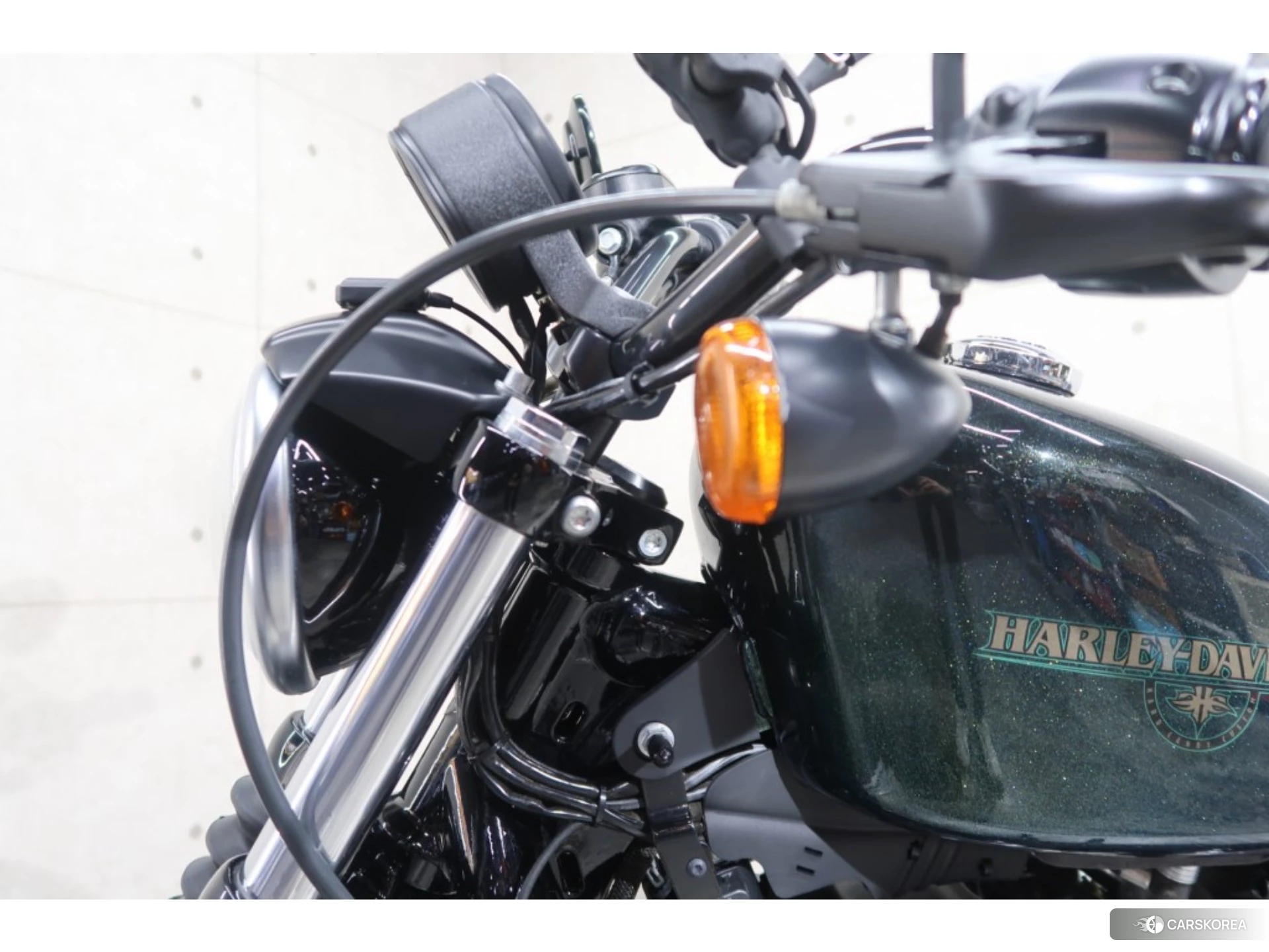 Harley-Davidson Sportster XL883N 2018 из Японии, фото 3
