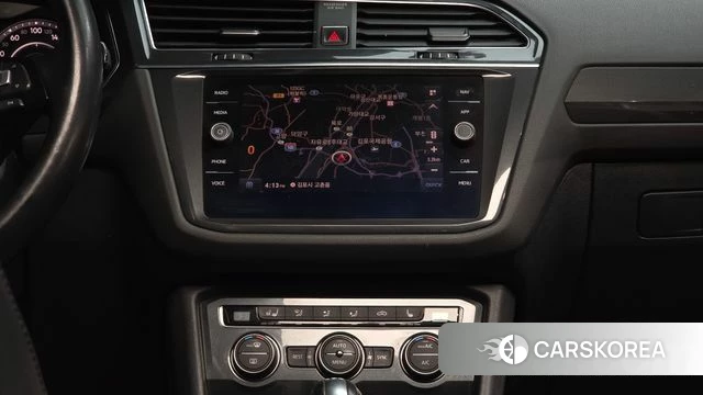 Volkswagen Tiguan Allspace 2018 Белый из Кореи, фото 5