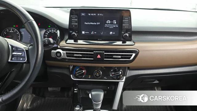 Kia Seltos 2022 Белый из Кореи, фото 5