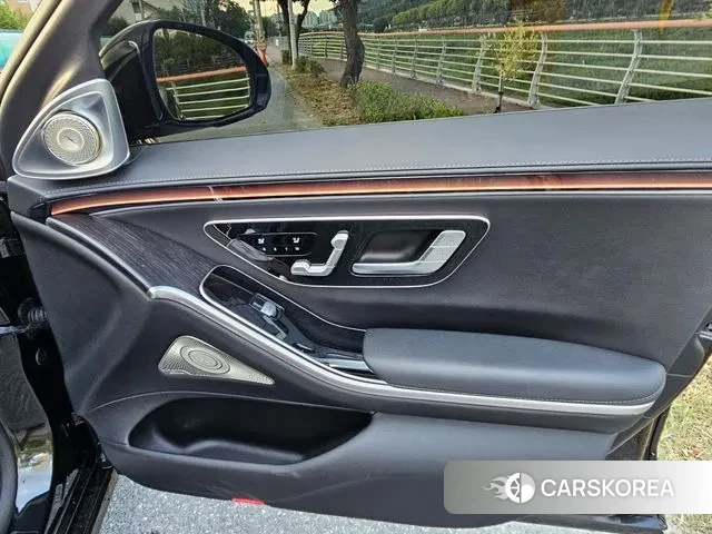 Mercedes-Benz S-Class W223 2022 Черный из Кореи, фото 5