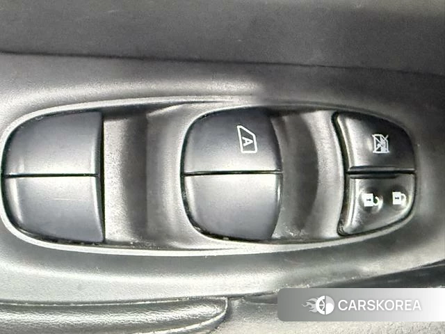 Nissan Qijun 2022 Белый из Китая, фото 5