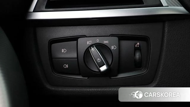 BMW 3 Series (F30) 2018 Белый из Кореи, фото 5