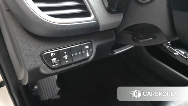 Kia Seltos 2022 Белый из Кореи, фото 5
