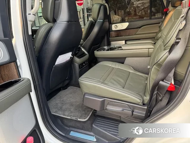 Lincoln Navigator 4th generation 2023 Белый из Кореи, фото 5