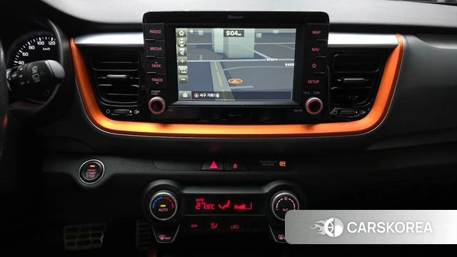 Kia Stonic 2019 Белый из Кореи, фото 5